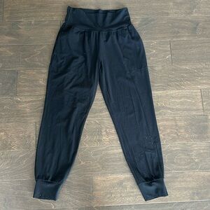 Athleta powervita black joggers